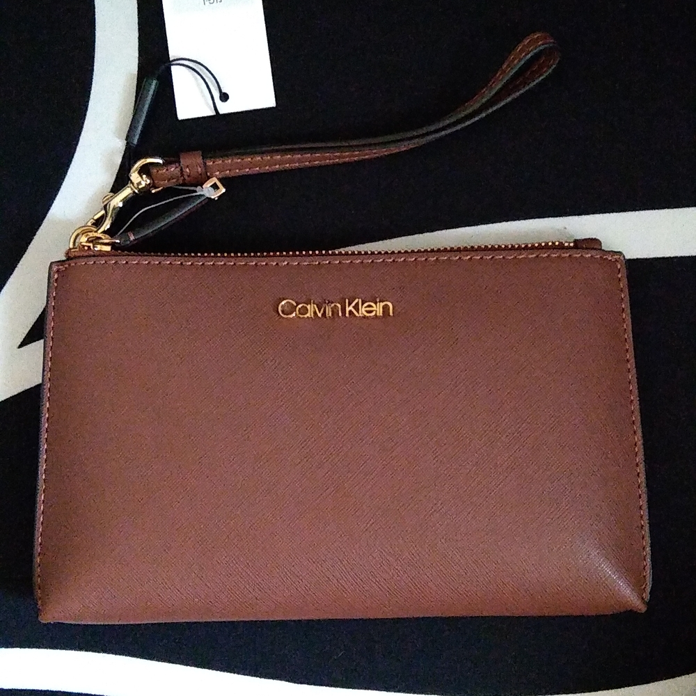 Wristlet